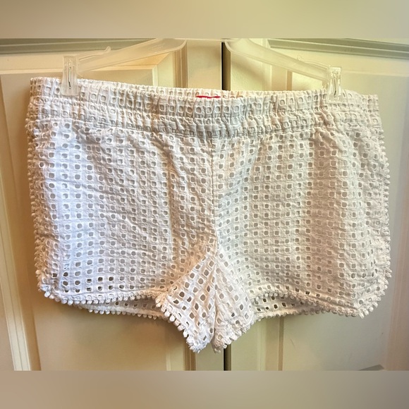 XL Lilly Pulitzer for Target White Eyelet Shorts - Picture 1 of 5